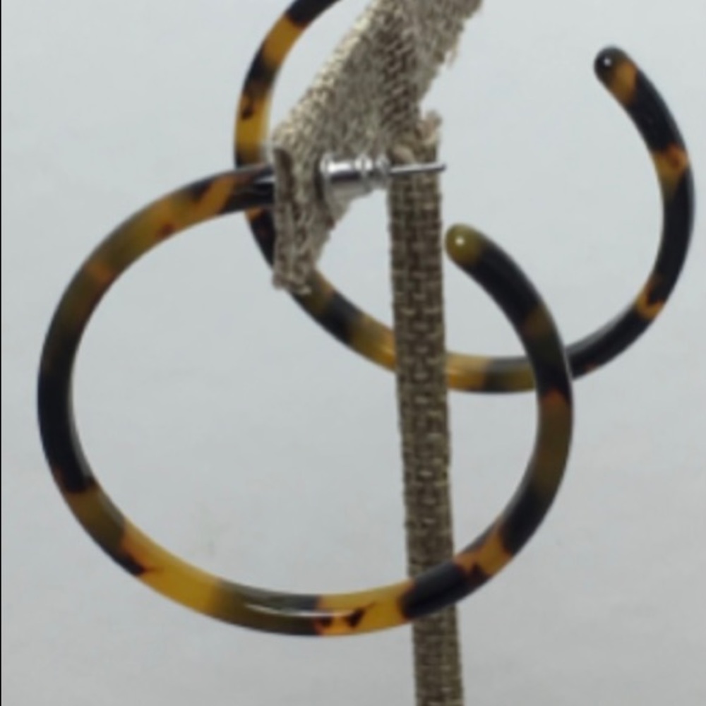 Tortoise shell hoops - Picture 3 of 4